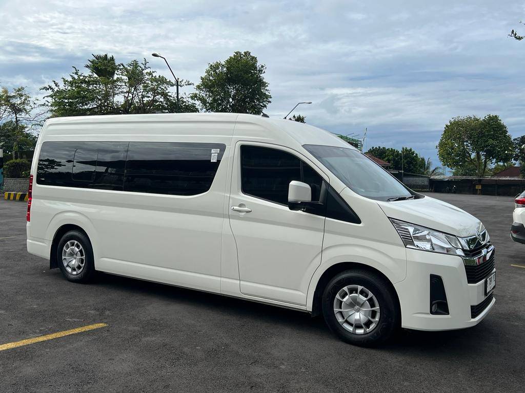 Sewa Hiace di Bali