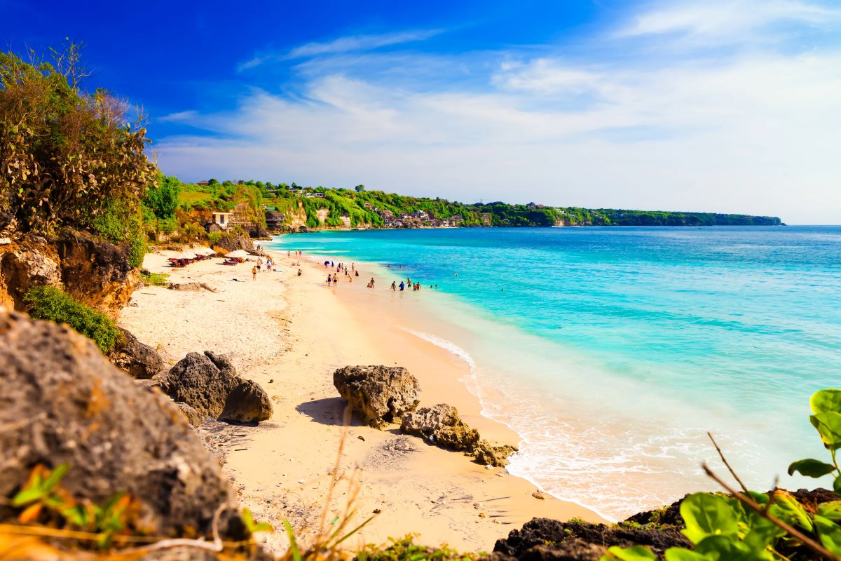 Baca Dulu! Update Harga Tiket Pantai Dreamland Bali dan Info Liburan Paling Asik