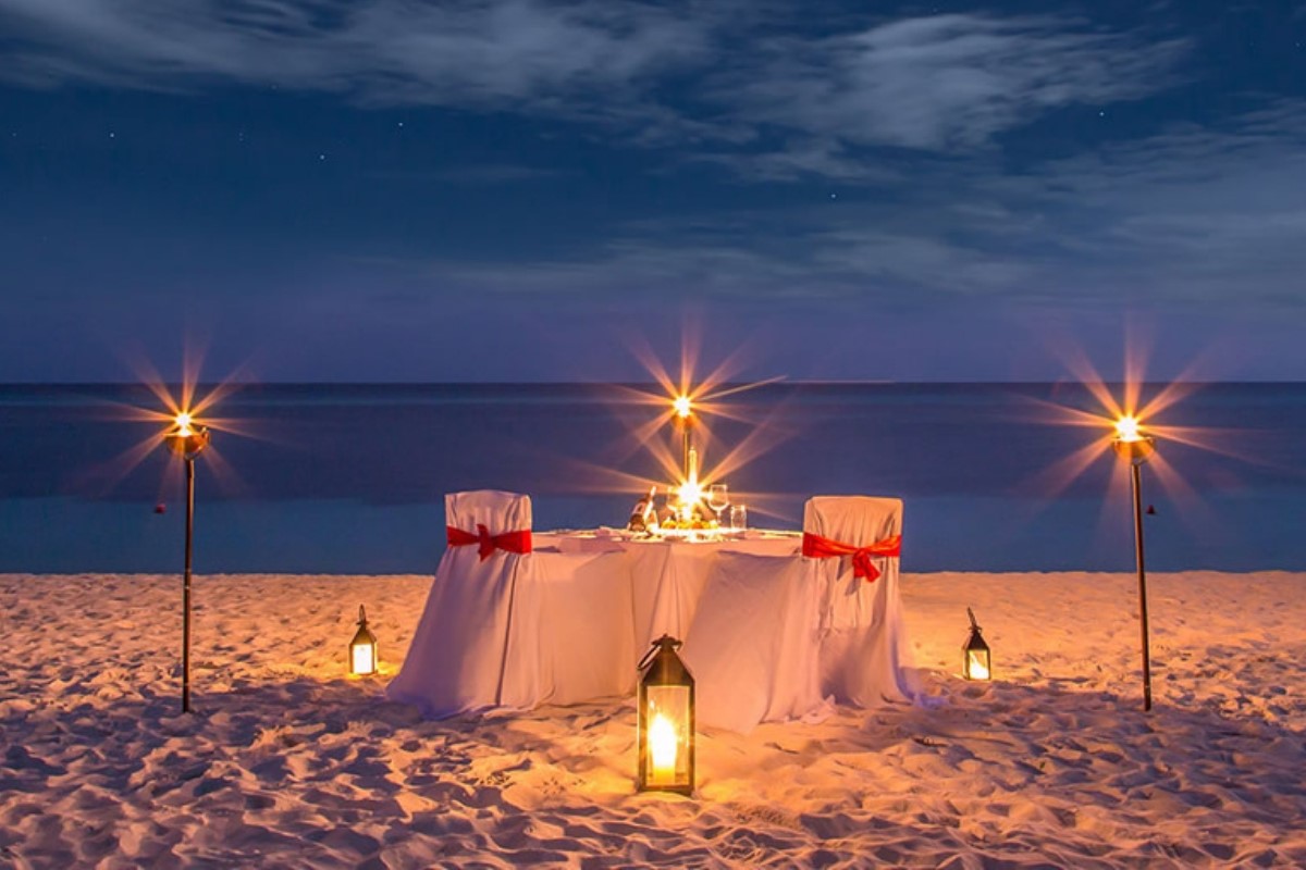 Romansa Abadi di Bali: Paket Honeymoon Bali dengan Candle Light Dinner yang Memikat Hati